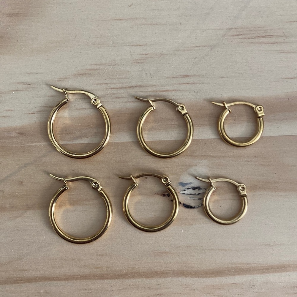 Gold Hoop Earrings Set